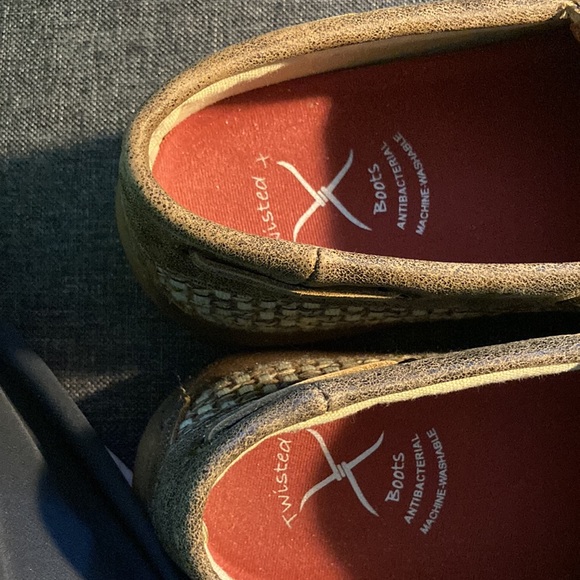 Twisted X VFW appreciation shoes. Tan and brown. Never been worn! - Picture 4 of 7